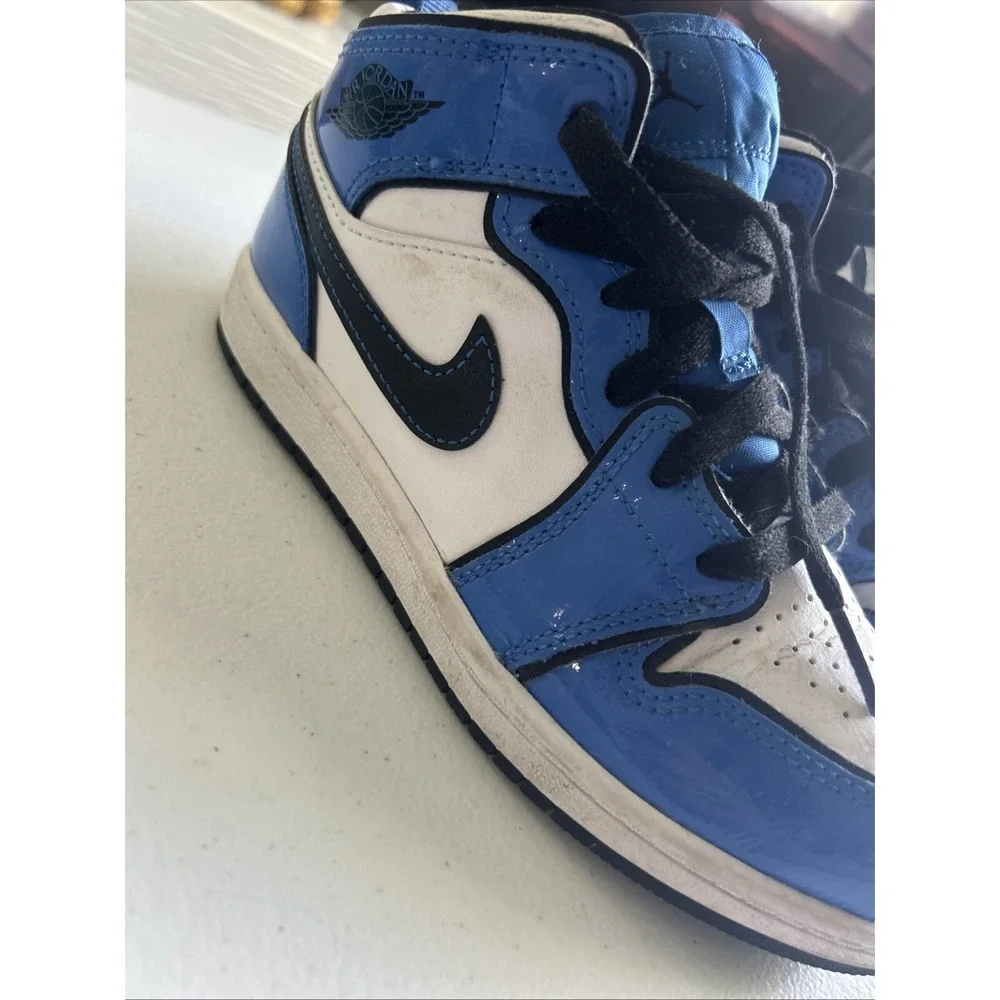 Jordans Signal Blue Size 2Y Blue Black White